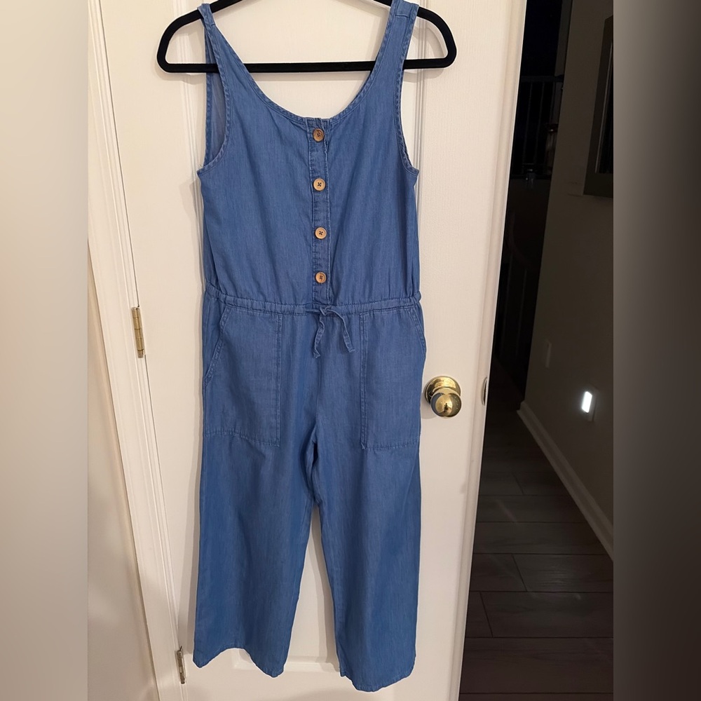 Kids size 11-12 lightweight Chambray Button-Front Jumpsuit in Denim Blue